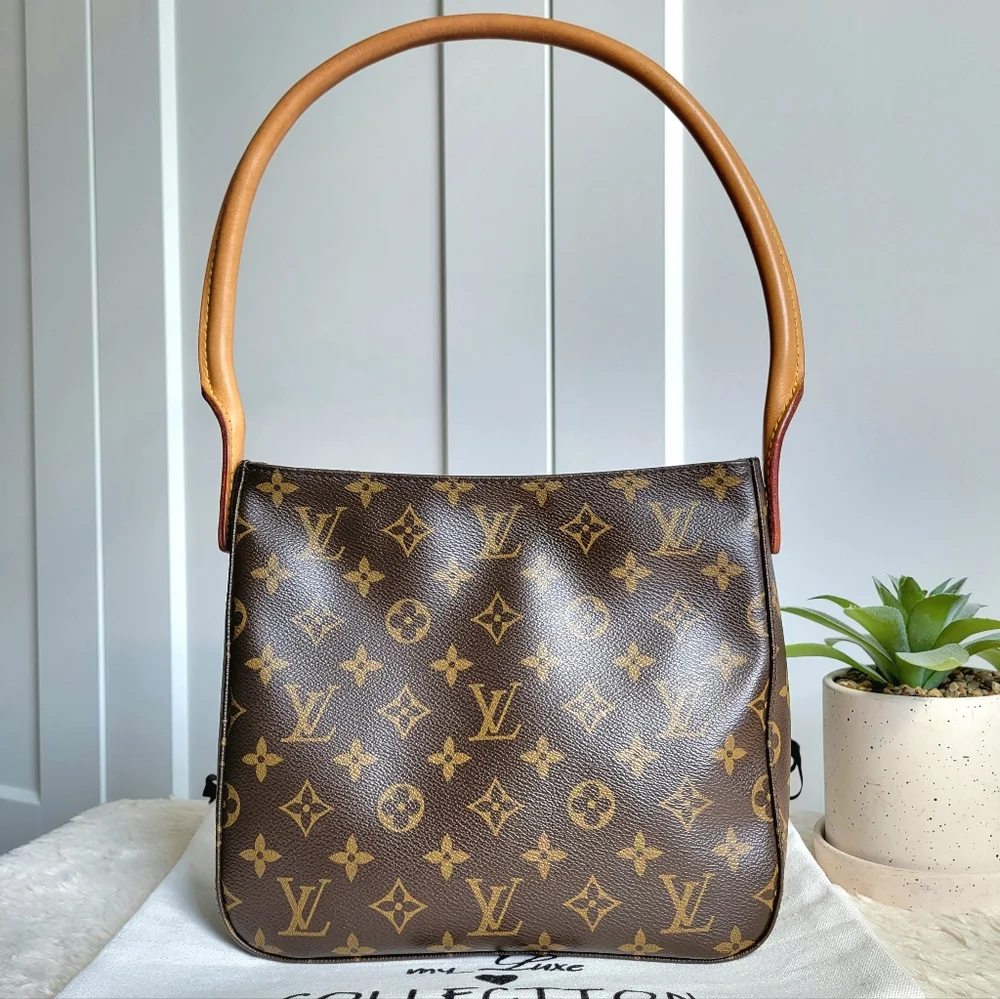 Louis Vuitton Looping MM Shoulder Bag Monogram